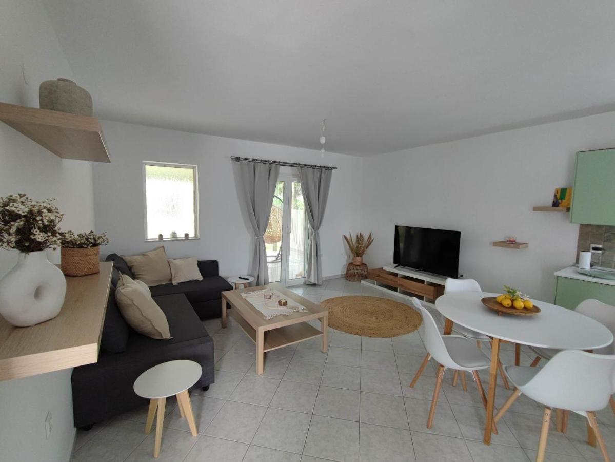 Elia Small Paradise Kosz Kültér fotó